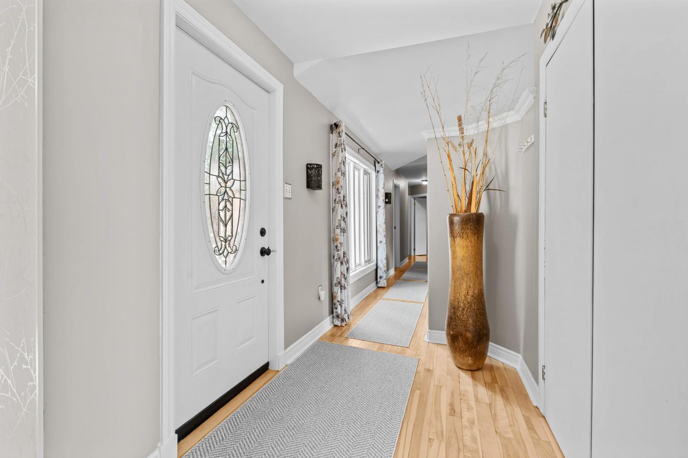 Seeley's Bay, South Frontenac, K0H 1H0, Canada, 7 Bedrooms Bedrooms, ,3 BathroomsBathrooms,Residential,For Sale,1862731