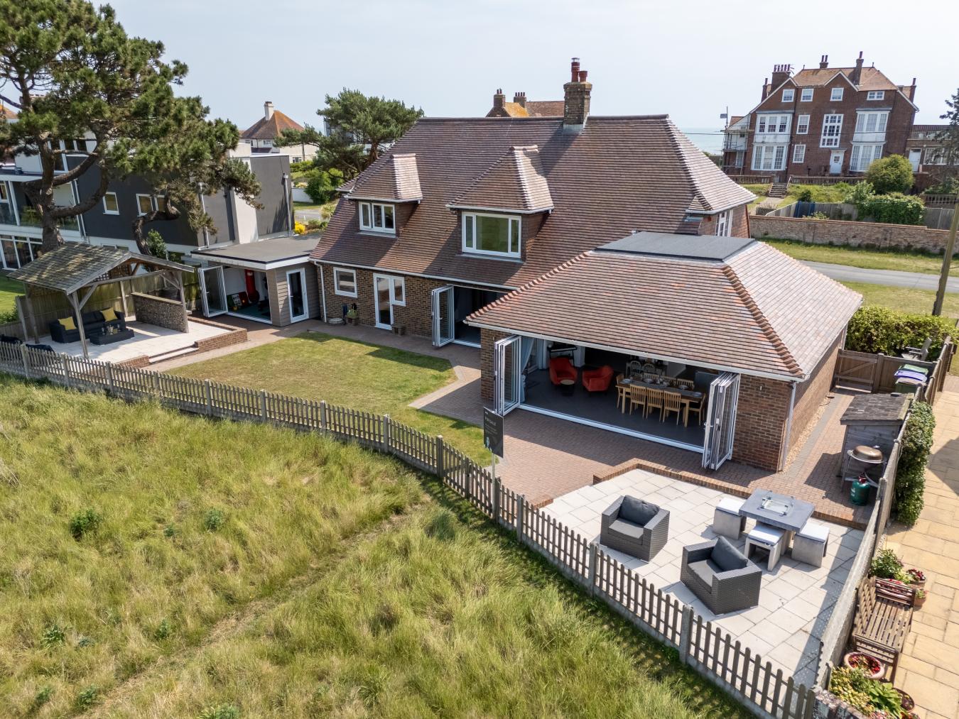 Littlestone, Kent, TN28 8QX, United Kingdom, 4 Bedrooms Bedrooms, ,4 BathroomsBathrooms,Residential,For Sale,1862728