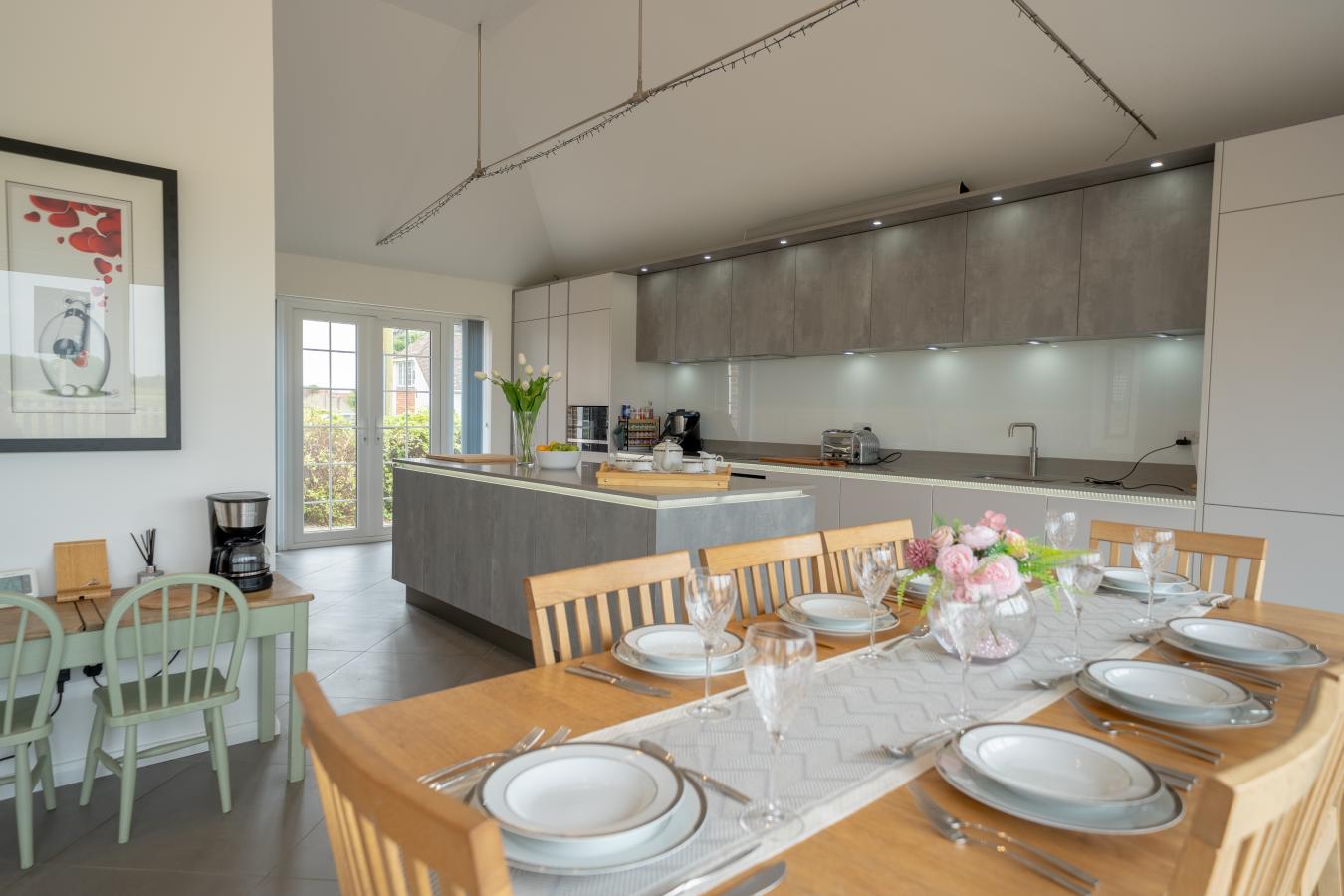 Littlestone, Kent, TN28 8QX, United Kingdom, 4 Bedrooms Bedrooms, ,4 BathroomsBathrooms,Residential,For Sale,1862728