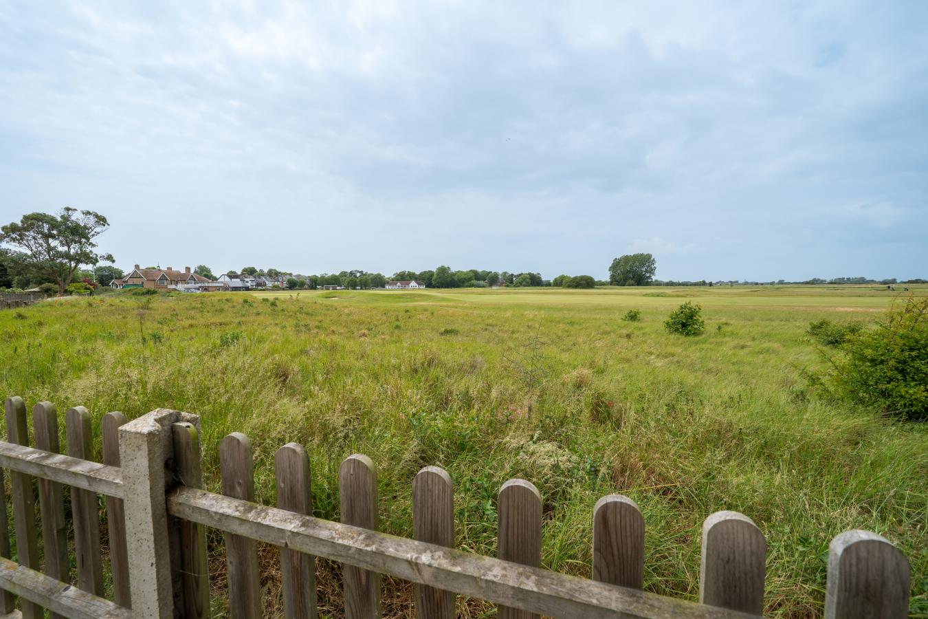 Littlestone, Kent, TN28 8QX, United Kingdom, 4 Bedrooms Bedrooms, ,4 BathroomsBathrooms,Residential,For Sale,1862728