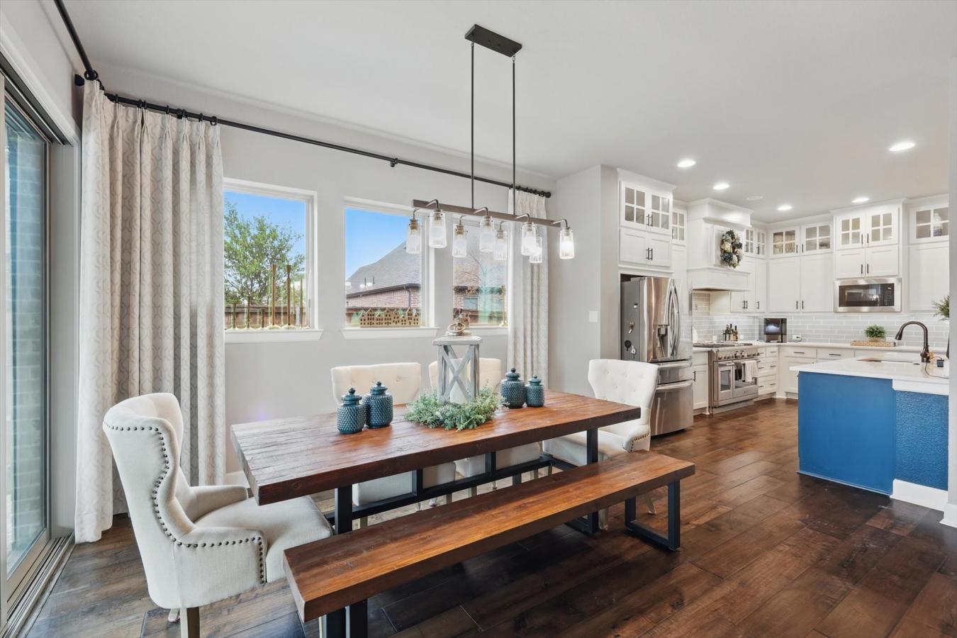 Mansfield, Texas, 76063, United States, 4 Bedrooms Bedrooms, ,3 BathroomsBathrooms,Residential,For Sale,1867868