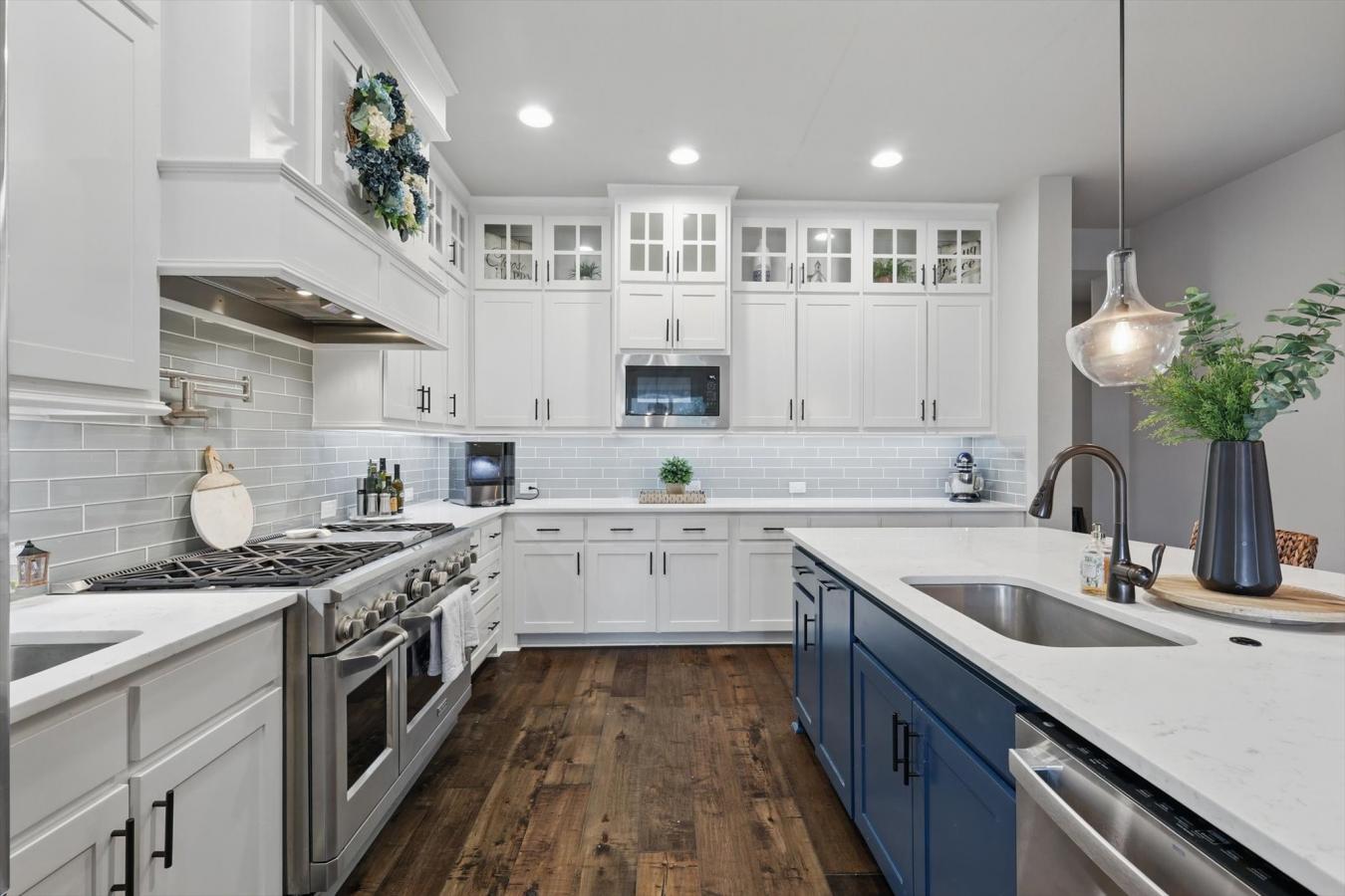 Mansfield, Texas, 76063, United States, 4 Bedrooms Bedrooms, ,3 BathroomsBathrooms,Residential,For Sale,1867868