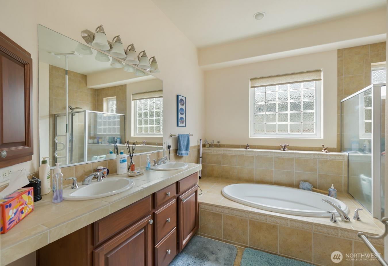 Lacey, Washington, 98516, United States, 2 Bedrooms Bedrooms, ,2 BathroomsBathrooms,Residential,For Sale,1867861