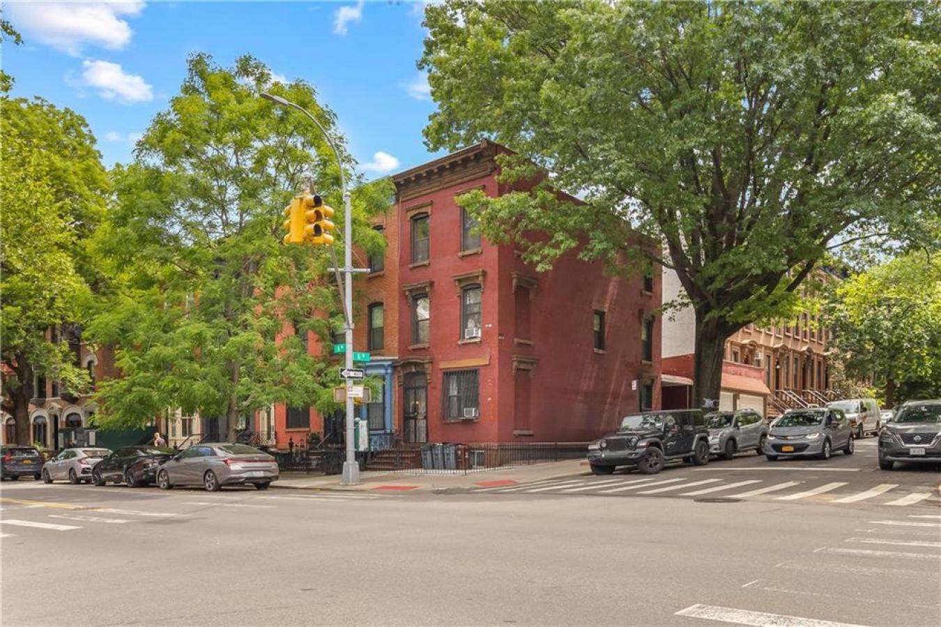 Brooklyn, New York, 11215, United States, 4 Bedrooms Bedrooms, ,3 BathroomsBathrooms,Residential,For Sale,1867857