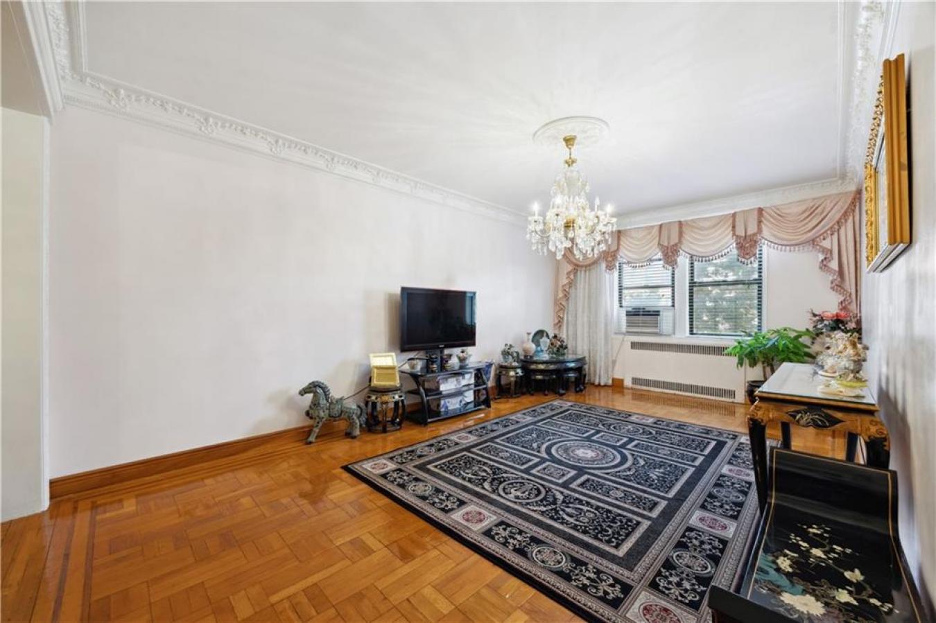Brooklyn, New York, 11229, United States, 2 Bedrooms Bedrooms, ,1 BathroomBathrooms,Residential,For Sale,1867856