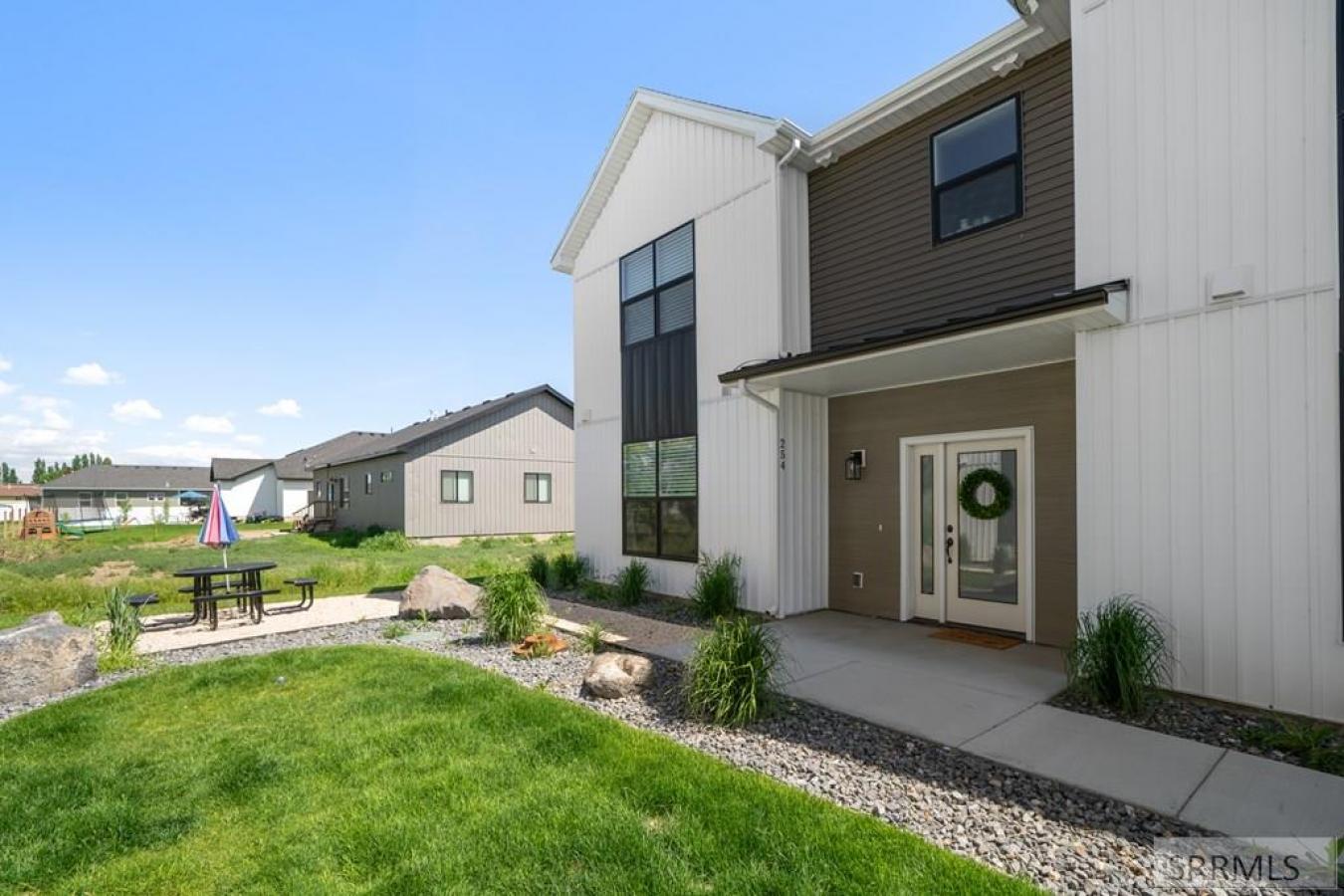 254 W 4th S, Sugar City, ID, 83448, United States, 3 Bedrooms Bedrooms, ,2 BathroomsBathrooms,Residential,For Sale,254 W 4th S,215359