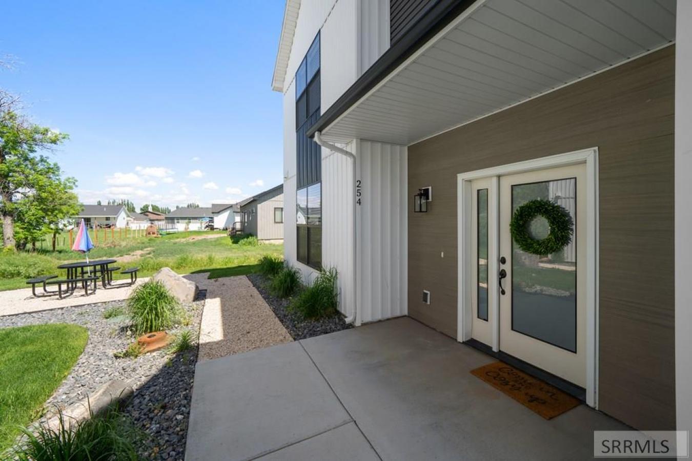 254 W 4th S, Sugar City, ID, 83448, United States, 3 Bedrooms Bedrooms, ,2 BathroomsBathrooms,Residential,For Sale,254 W 4th S,215359