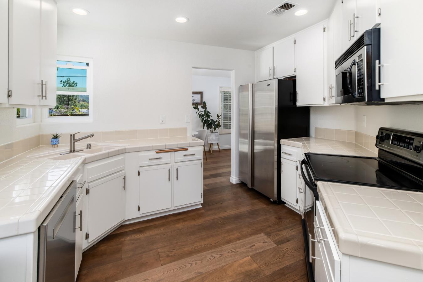 Carlsbad, San Diego, 92009, United States, 2 Bedrooms Bedrooms, ,2 BathroomsBathrooms,Residential,For Sale,1867849
