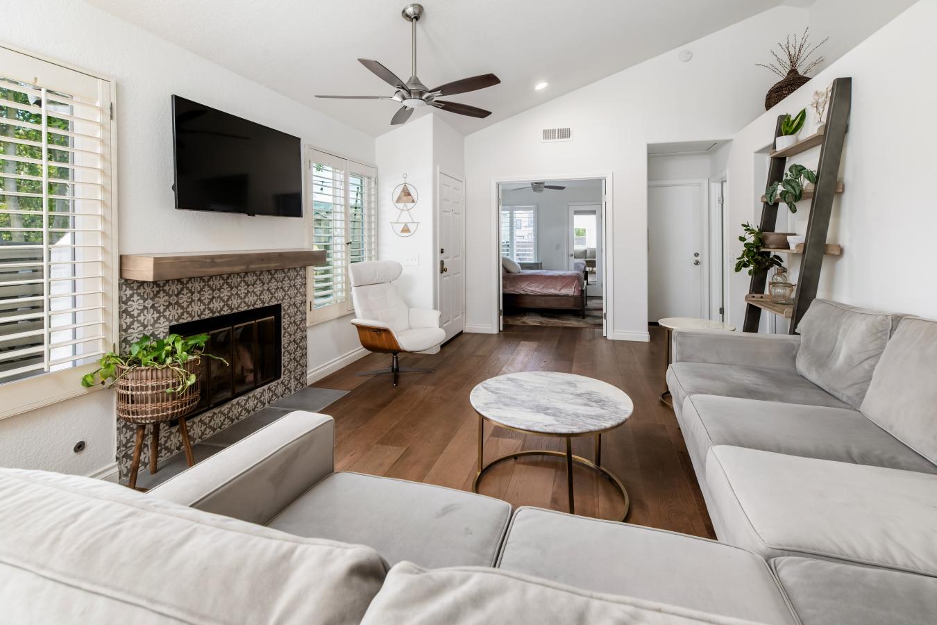 Carlsbad, San Diego, 92009, United States, 2 Bedrooms Bedrooms, ,2 BathroomsBathrooms,Residential,For Sale,1867849