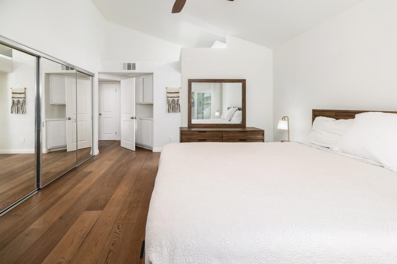 Carlsbad, San Diego, 92009, United States, 2 Bedrooms Bedrooms, ,2 BathroomsBathrooms,Residential,For Sale,1867849