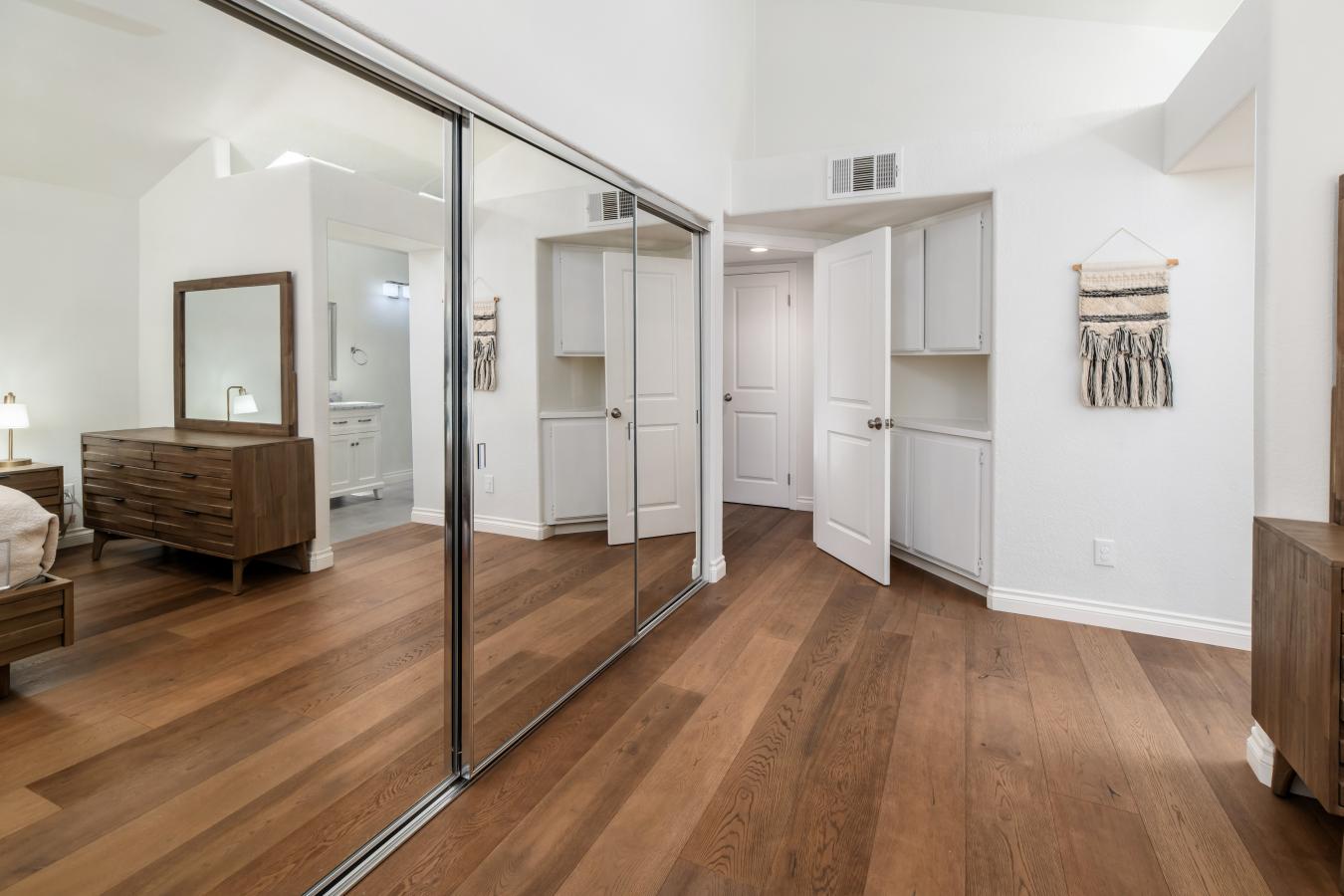 Carlsbad, San Diego, 92009, United States, 2 Bedrooms Bedrooms, ,2 BathroomsBathrooms,Residential,For Sale,1867849