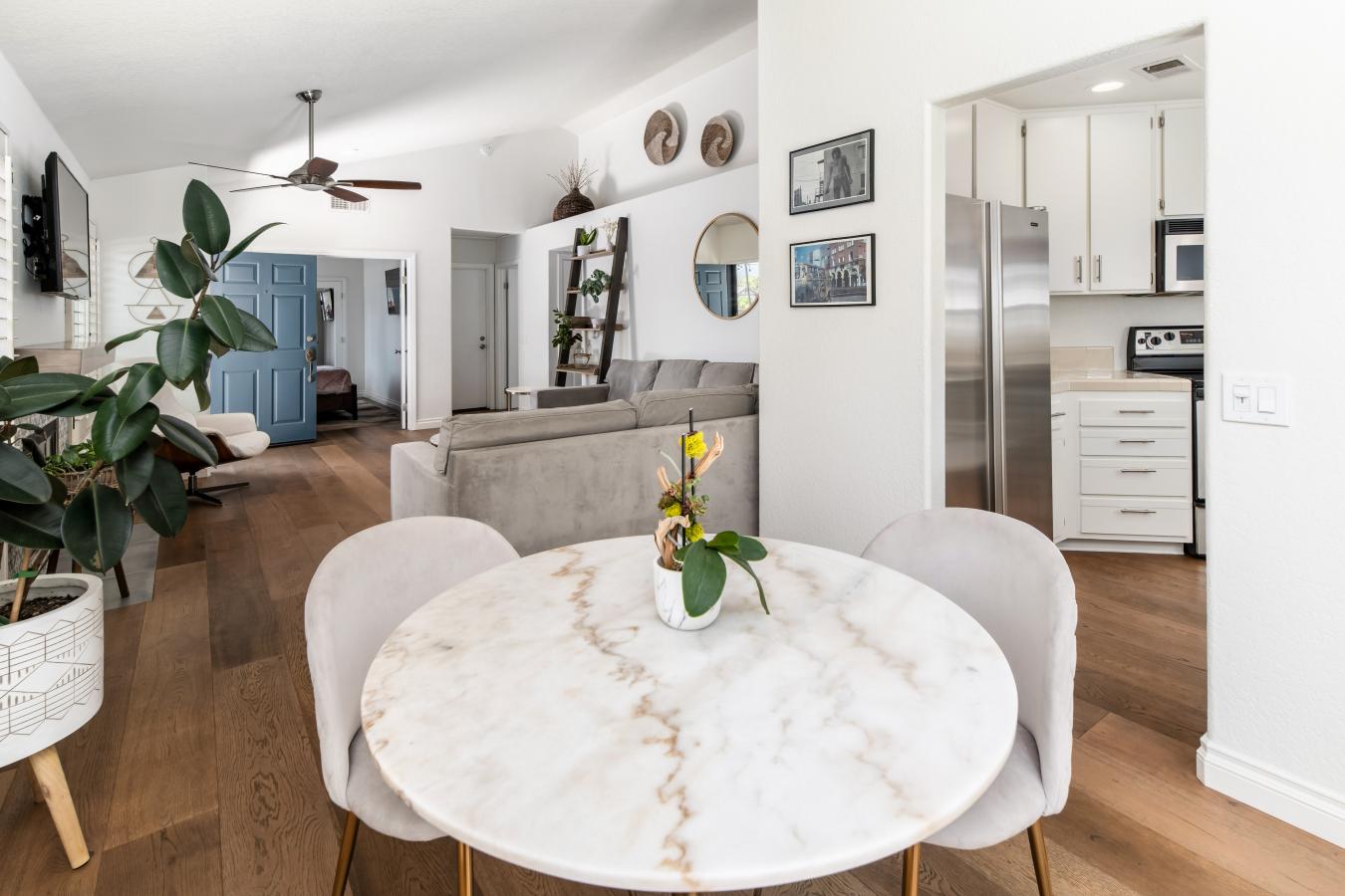 Carlsbad, San Diego, 92009, United States, 2 Bedrooms Bedrooms, ,2 BathroomsBathrooms,Residential,For Sale,1867849