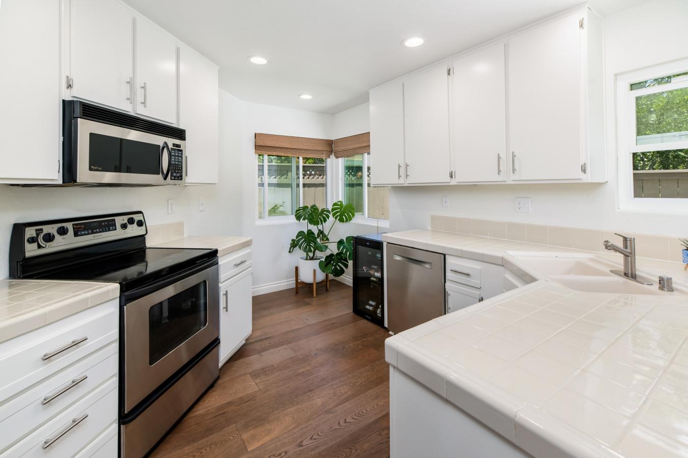 Carlsbad, San Diego, 92009, United States, 2 Bedrooms Bedrooms, ,2 BathroomsBathrooms,Residential,For Sale,1867849