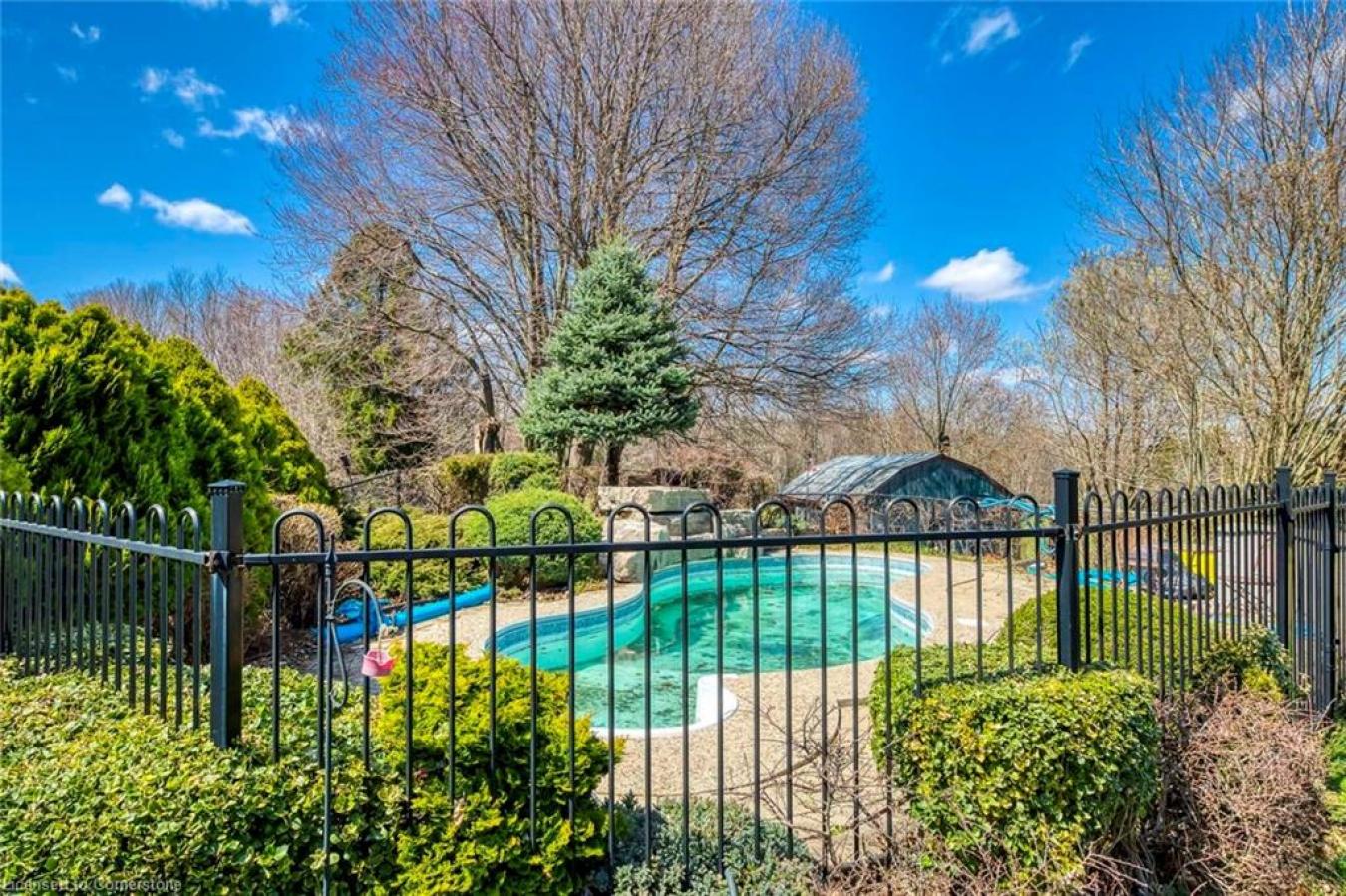 Burlington, ON, L7P 0E7, Canada, ,Residential,For Sale,1867845