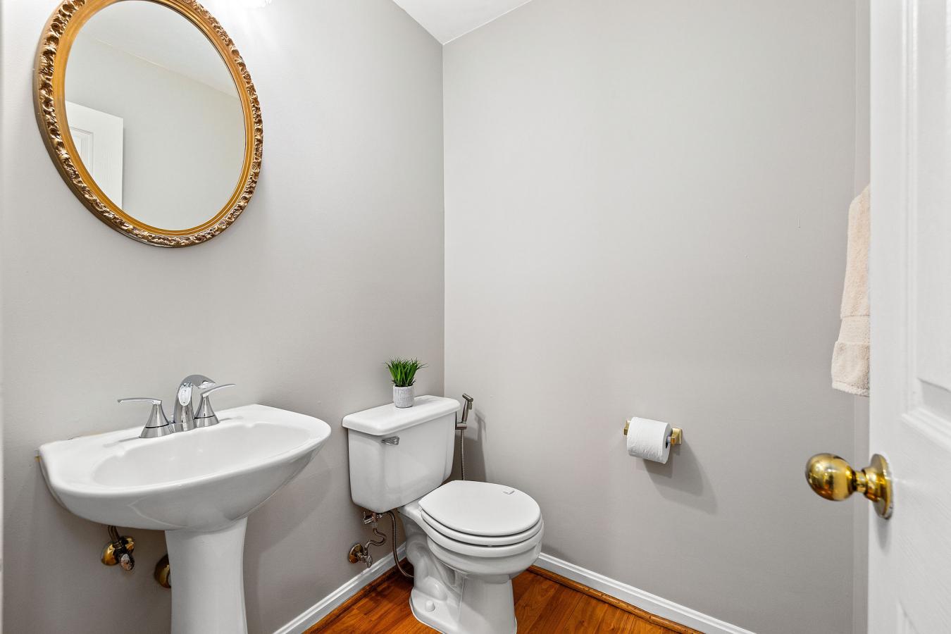 Herndon, Virginia, 20171, United States, 3 Bedrooms Bedrooms, ,3 BathroomsBathrooms,Residential,For Sale,1867844