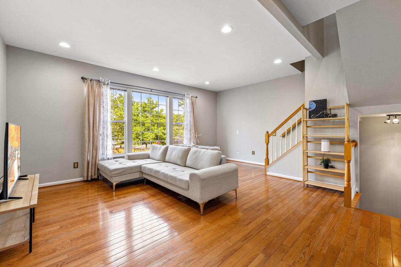 Herndon, Virginia, 20171, United States, 3 Bedrooms Bedrooms, ,3 BathroomsBathrooms,Residential,For Sale,1867844