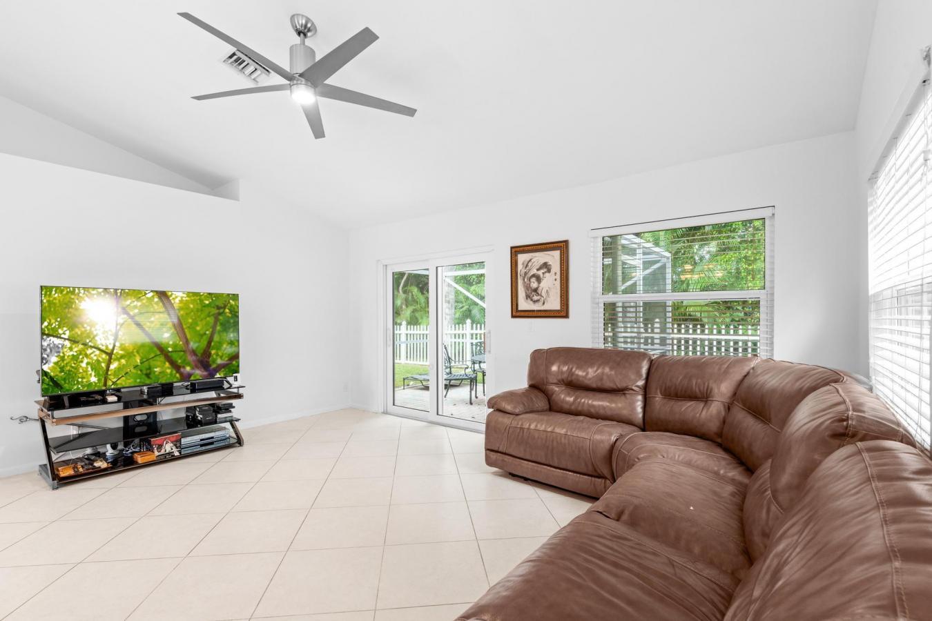 Delray Beach, Florida, 33484, United States, 3 Bedrooms Bedrooms, ,2 BathroomsBathrooms,Residential,For Sale,1867841