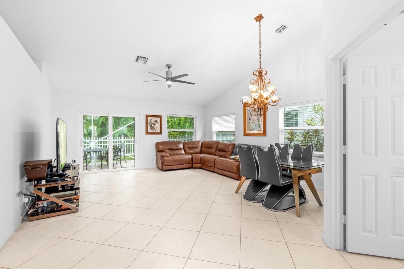 Delray Beach, Florida, 33484, United States, 3 Bedrooms Bedrooms, ,2 BathroomsBathrooms,Residential,For Sale,1867841