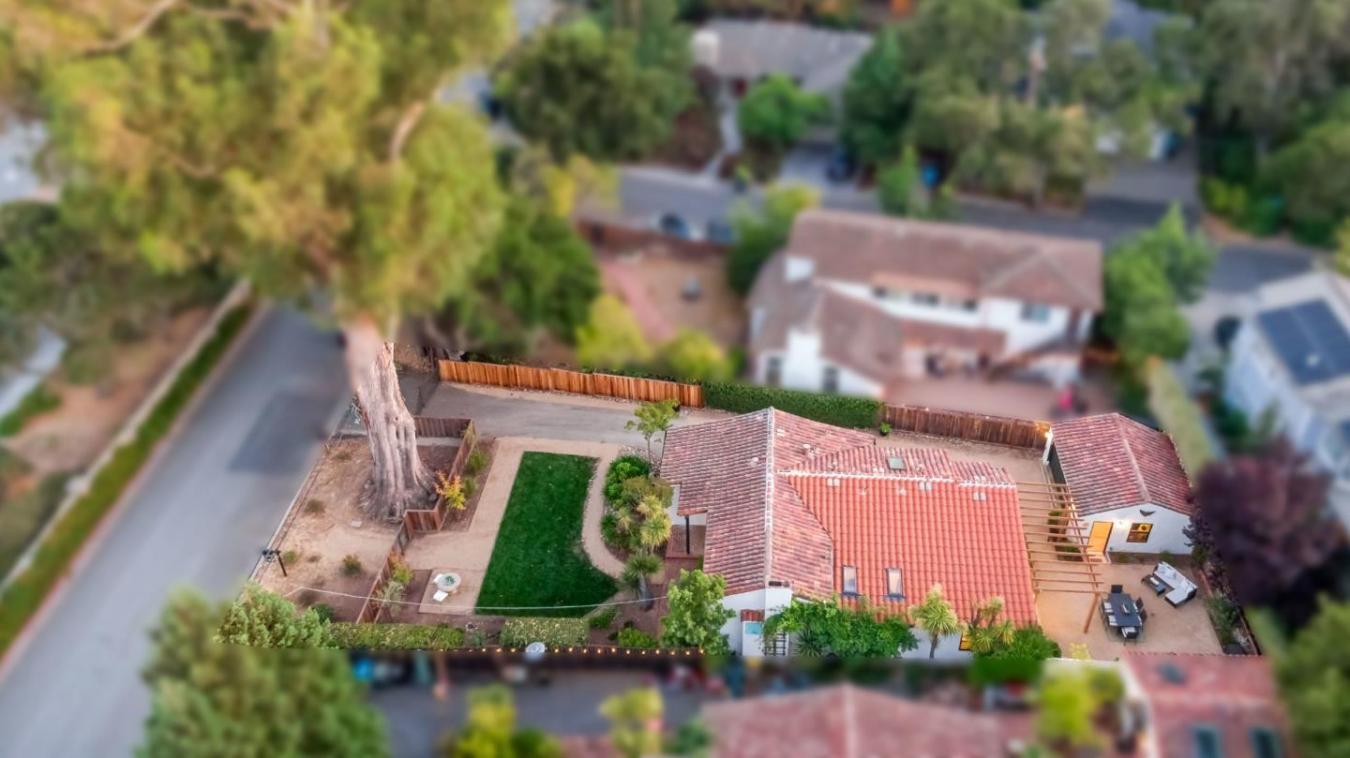 Menlo Park, San Mateo, 94025, United States, 3 Bedrooms Bedrooms, ,2 BathroomsBathrooms,Residential,For Sale,1867837