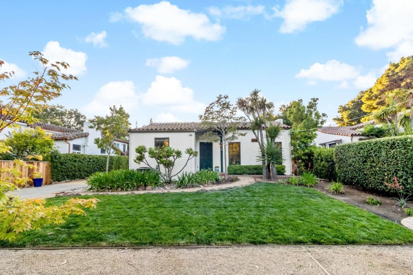 Menlo Park, San Mateo, 94025, United States, 3 Bedrooms Bedrooms, ,2 BathroomsBathrooms,Residential,For Sale,1867837