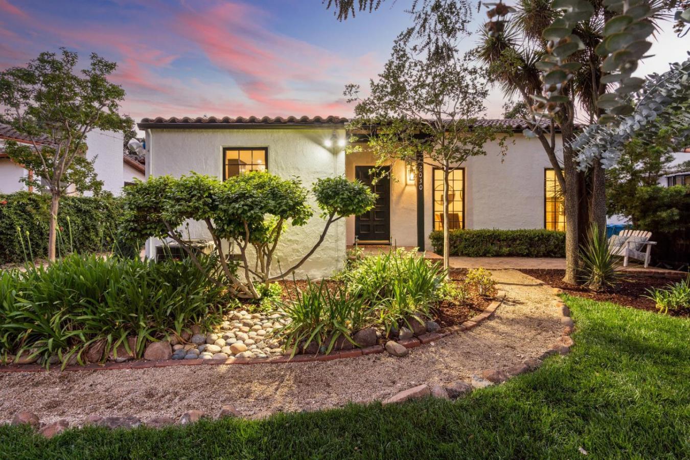 Menlo Park, San Mateo, 94025, United States, 3 Bedrooms Bedrooms, ,2 BathroomsBathrooms,Residential,For Sale,1867837