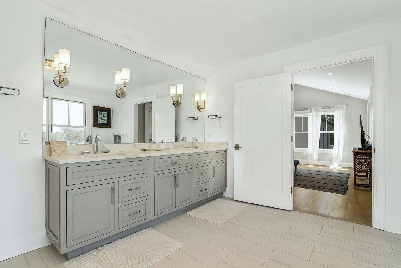Rowayton, Connecticut, 06853, United States, 4 Bedrooms Bedrooms, ,4 BathroomsBathrooms,Residential,For Sale,1859191