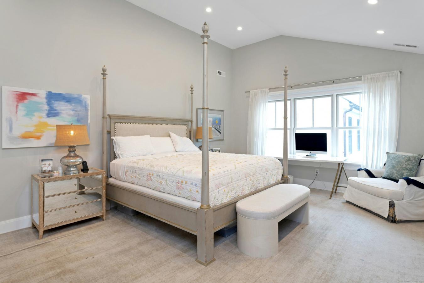 Rowayton, Connecticut, 06853, United States, 4 Bedrooms Bedrooms, ,4 BathroomsBathrooms,Residential,For Sale,1859191