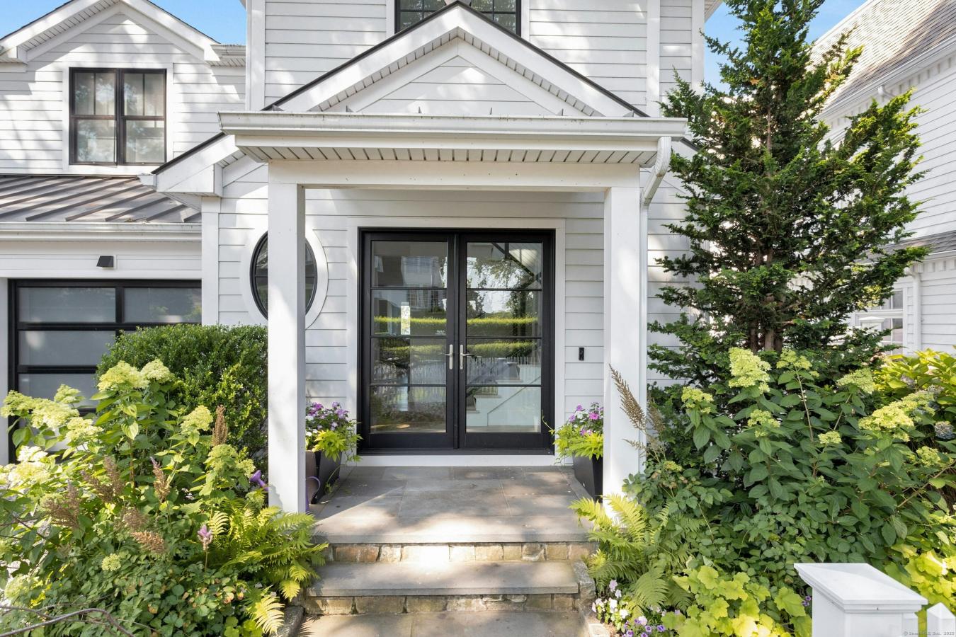Rowayton, Connecticut, 06853, United States, 4 Bedrooms Bedrooms, ,4 BathroomsBathrooms,Residential,For Sale,1859191