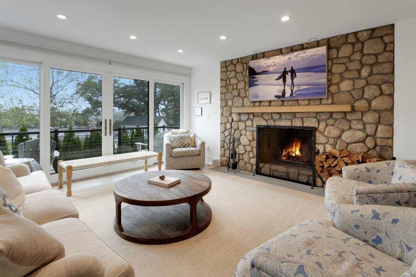 Rowayton, Connecticut, 06853, United States, 4 Bedrooms Bedrooms, ,4 BathroomsBathrooms,Residential,For Sale,1859191
