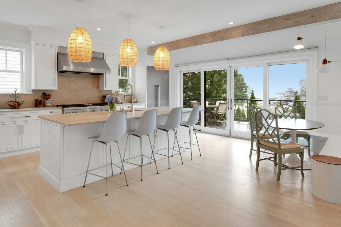 Rowayton, Connecticut, 06853, United States, 4 Bedrooms Bedrooms, ,4 BathroomsBathrooms,Residential,For Sale,1859191