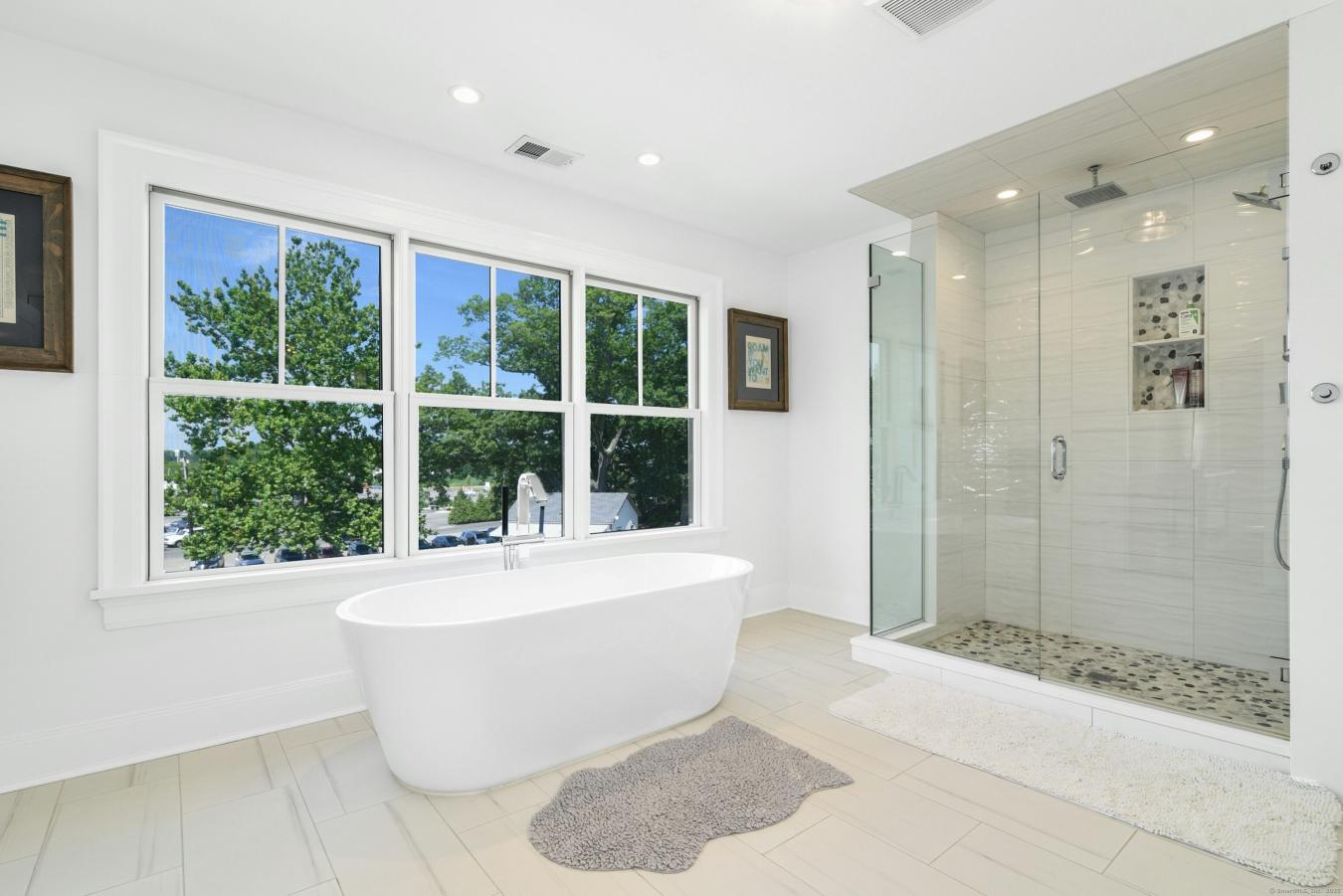 Rowayton, Connecticut, 06853, United States, 4 Bedrooms Bedrooms, ,4 BathroomsBathrooms,Residential,For Sale,1859191