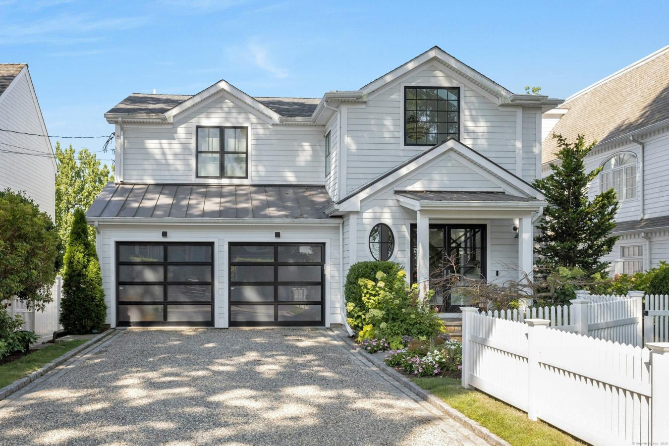 Rowayton, Connecticut, 06853, United States, 4 Bedrooms Bedrooms, ,4 BathroomsBathrooms,Residential,For Sale,1859191