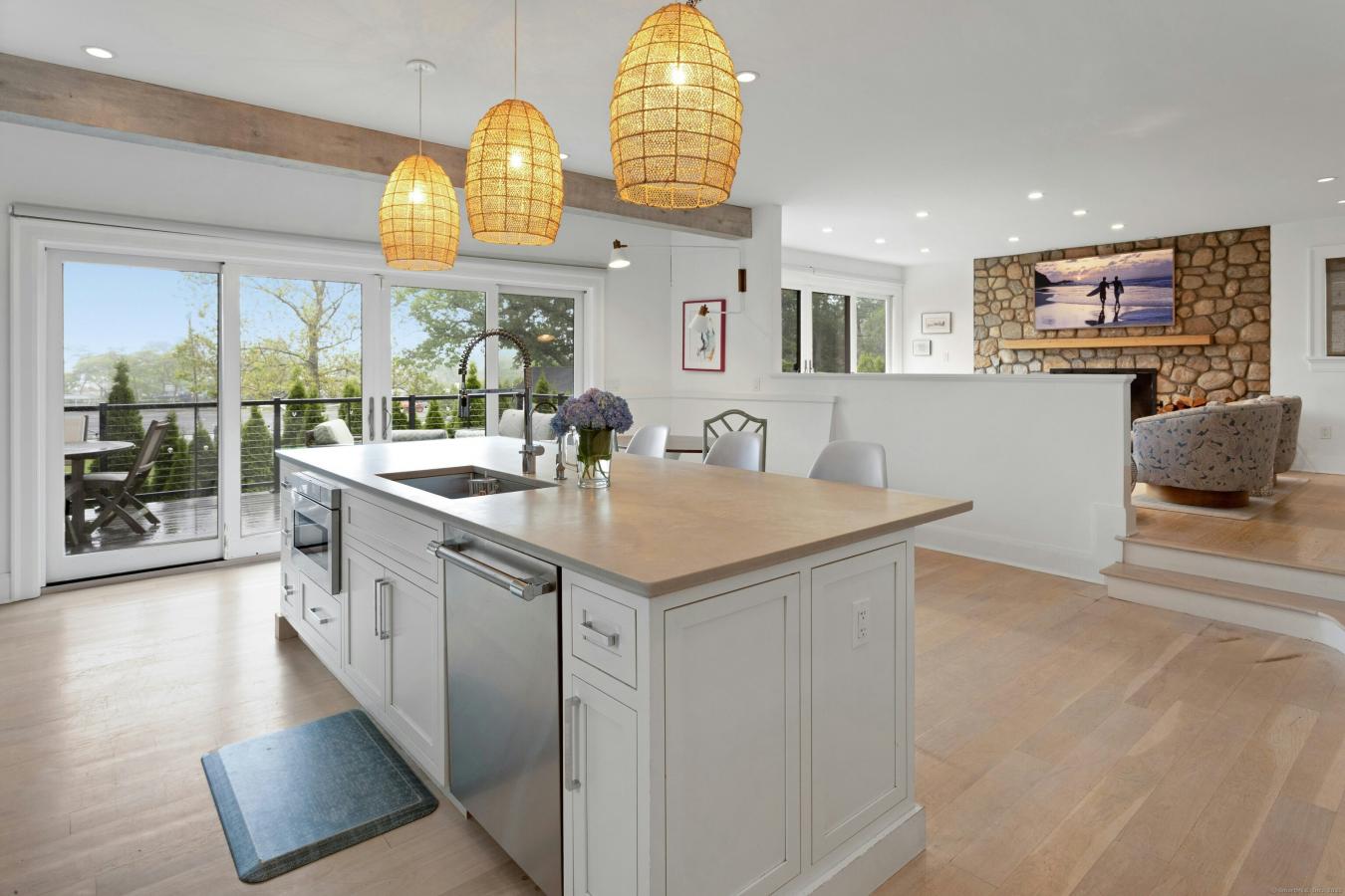 Rowayton, Connecticut, 06853, United States, 4 Bedrooms Bedrooms, ,4 BathroomsBathrooms,Residential,For Sale,1859191