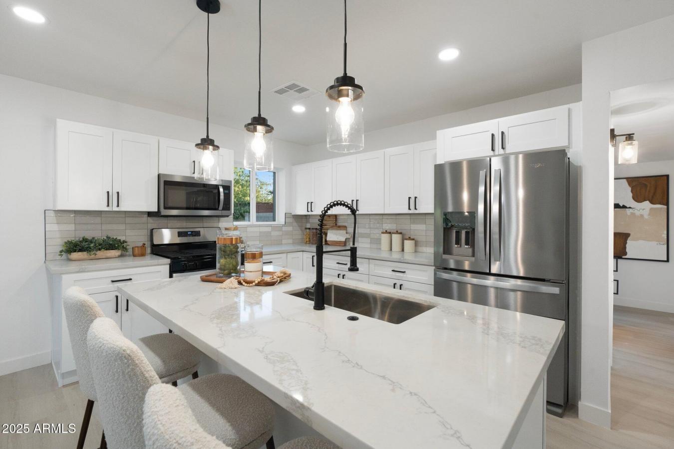 Phoenix, Arizona, 85015, United States, 4 Bedrooms Bedrooms, ,2 BathroomsBathrooms,Residential,For Sale,1867834