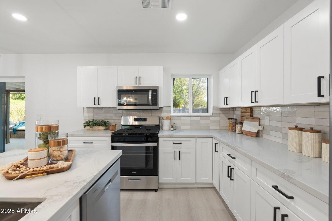 Phoenix, Arizona, 85015, United States, 4 Bedrooms Bedrooms, ,2 BathroomsBathrooms,Residential,For Sale,1867834