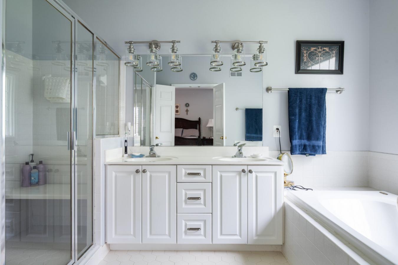 Alexandria, Fairfax, 22310, United States, 4 Bedrooms Bedrooms, ,3 BathroomsBathrooms,Residential,For Sale,1867832