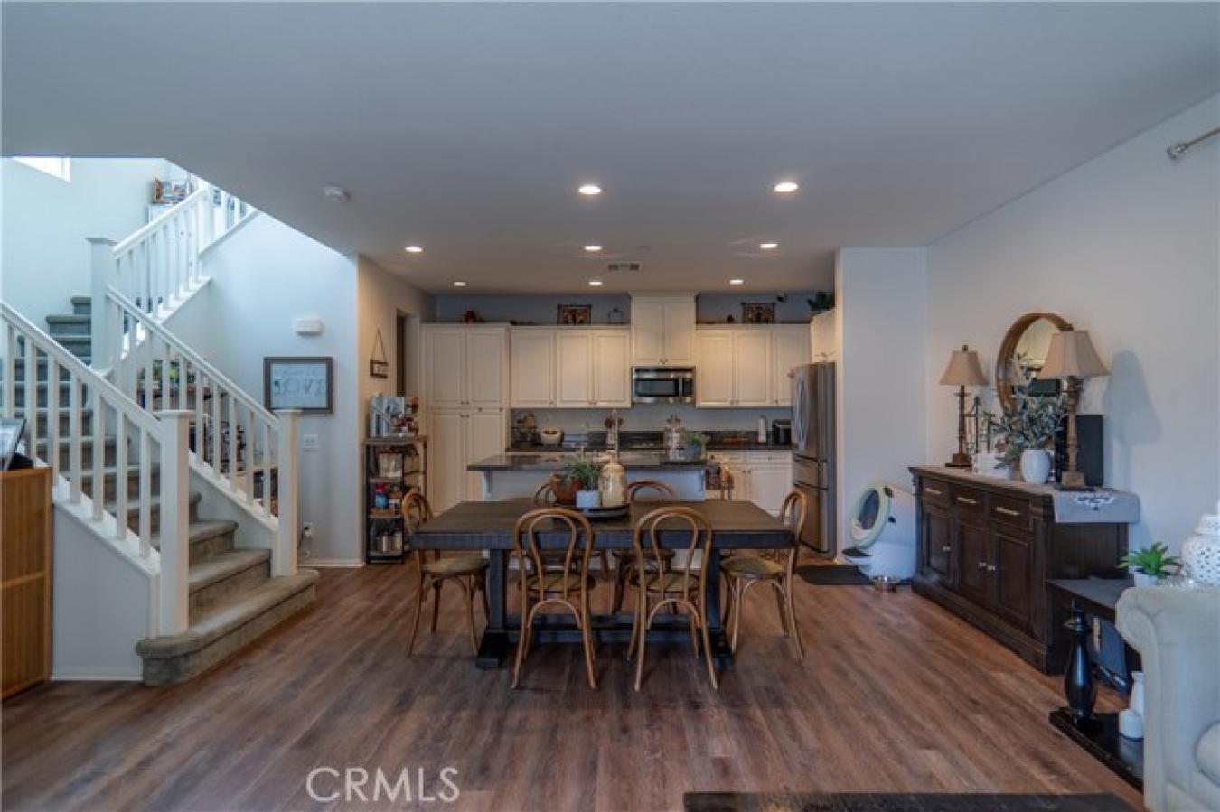 Eastvale, California, 92880, United States, 3 Bedrooms Bedrooms, ,2 BathroomsBathrooms,Residential,For Sale,1867829