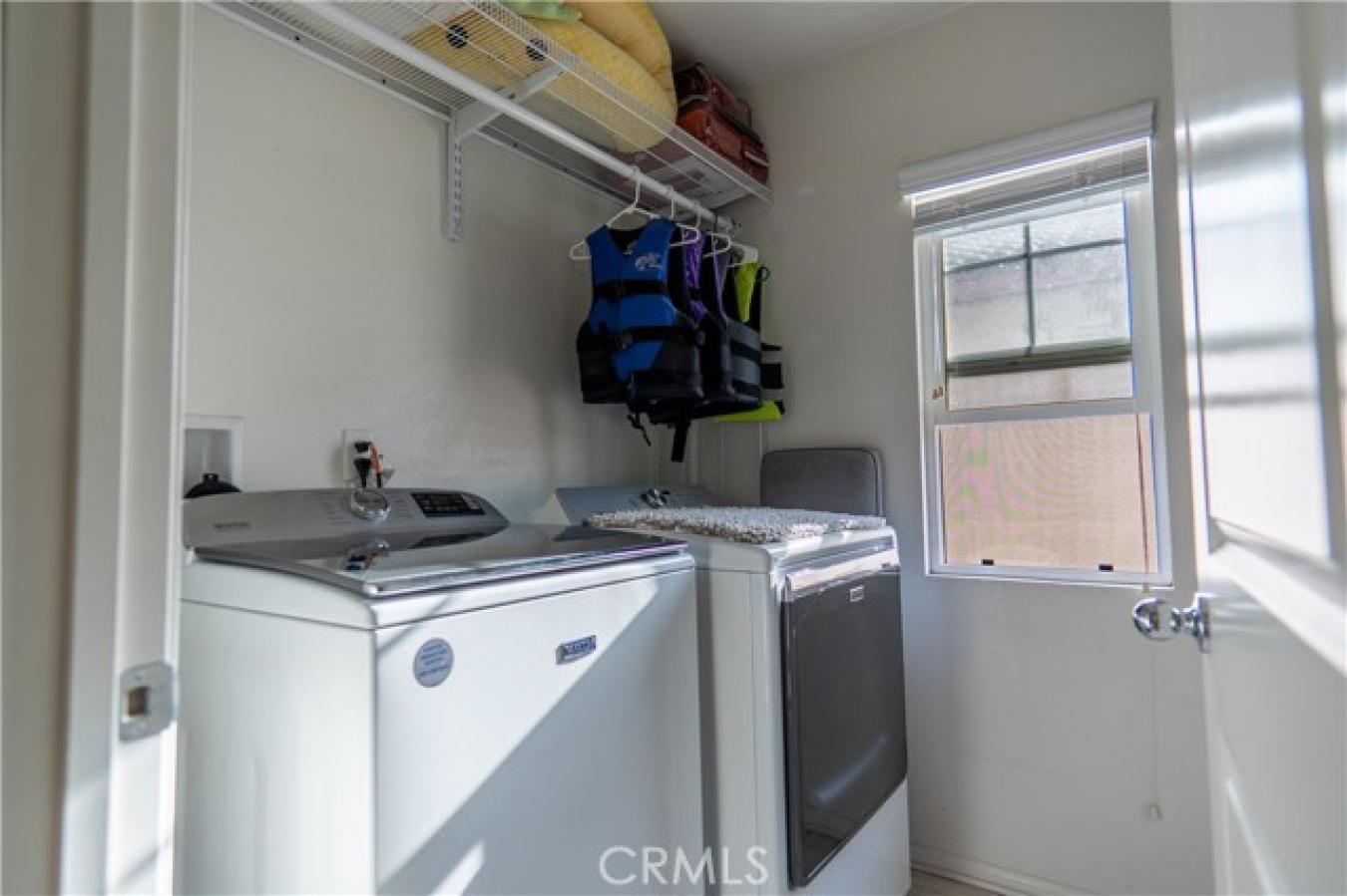 Eastvale, California, 92880, United States, 3 Bedrooms Bedrooms, ,2 BathroomsBathrooms,Residential,For Sale,1867829