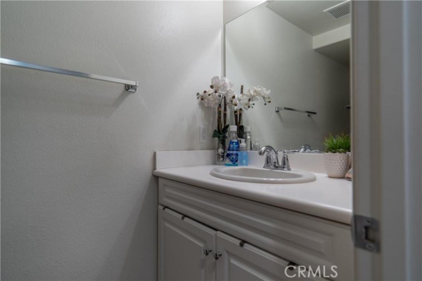 Eastvale, California, 92880, United States, 3 Bedrooms Bedrooms, ,2 BathroomsBathrooms,Residential,For Sale,1867829