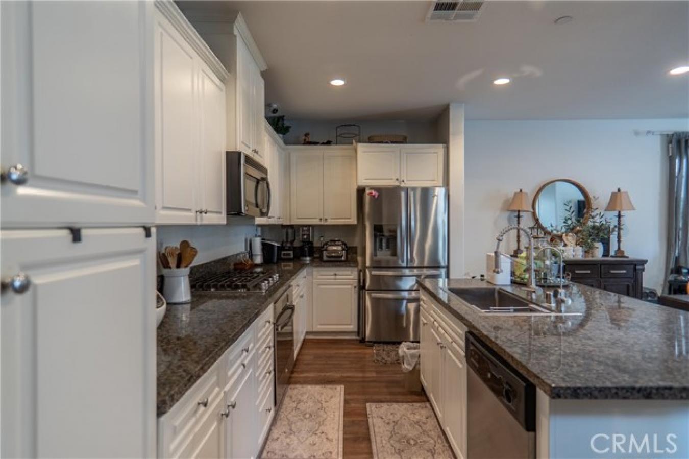 Eastvale, California, 92880, United States, 3 Bedrooms Bedrooms, ,2 BathroomsBathrooms,Residential,For Sale,1867829