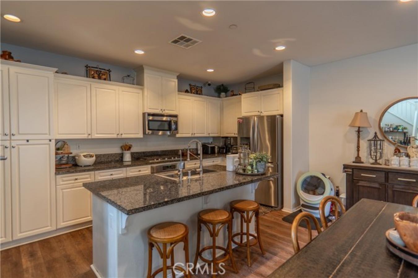 Eastvale, California, 92880, United States, 3 Bedrooms Bedrooms, ,2 BathroomsBathrooms,Residential,For Sale,1867829