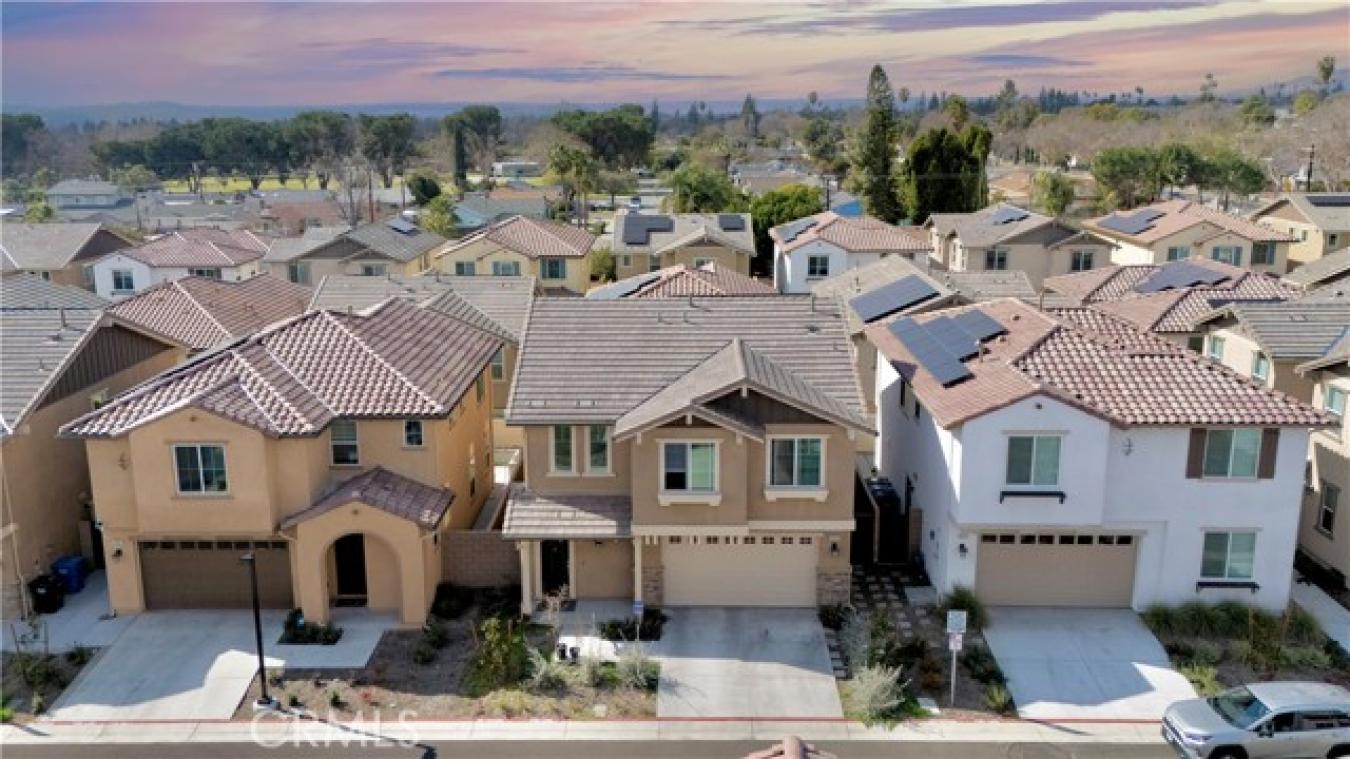 Pomona, California, 91767, United States, 3 Bedrooms Bedrooms, ,2 BathroomsBathrooms,Residential,For Sale,1867828