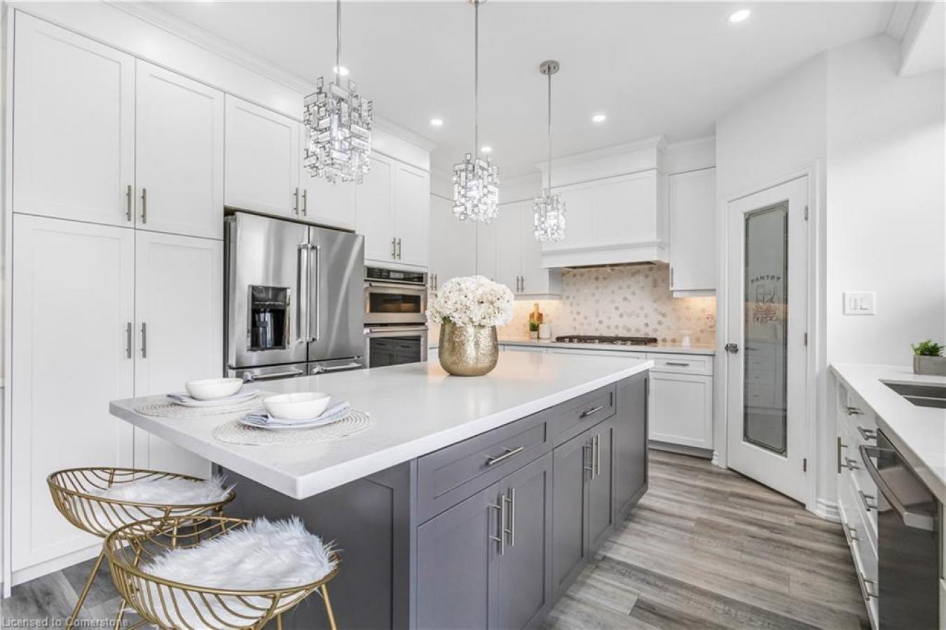 Lincoln, ON, L3J 0T1, Canada, 4 Bedrooms Bedrooms, ,3 BathroomsBathrooms,Residential,For Sale,1867827