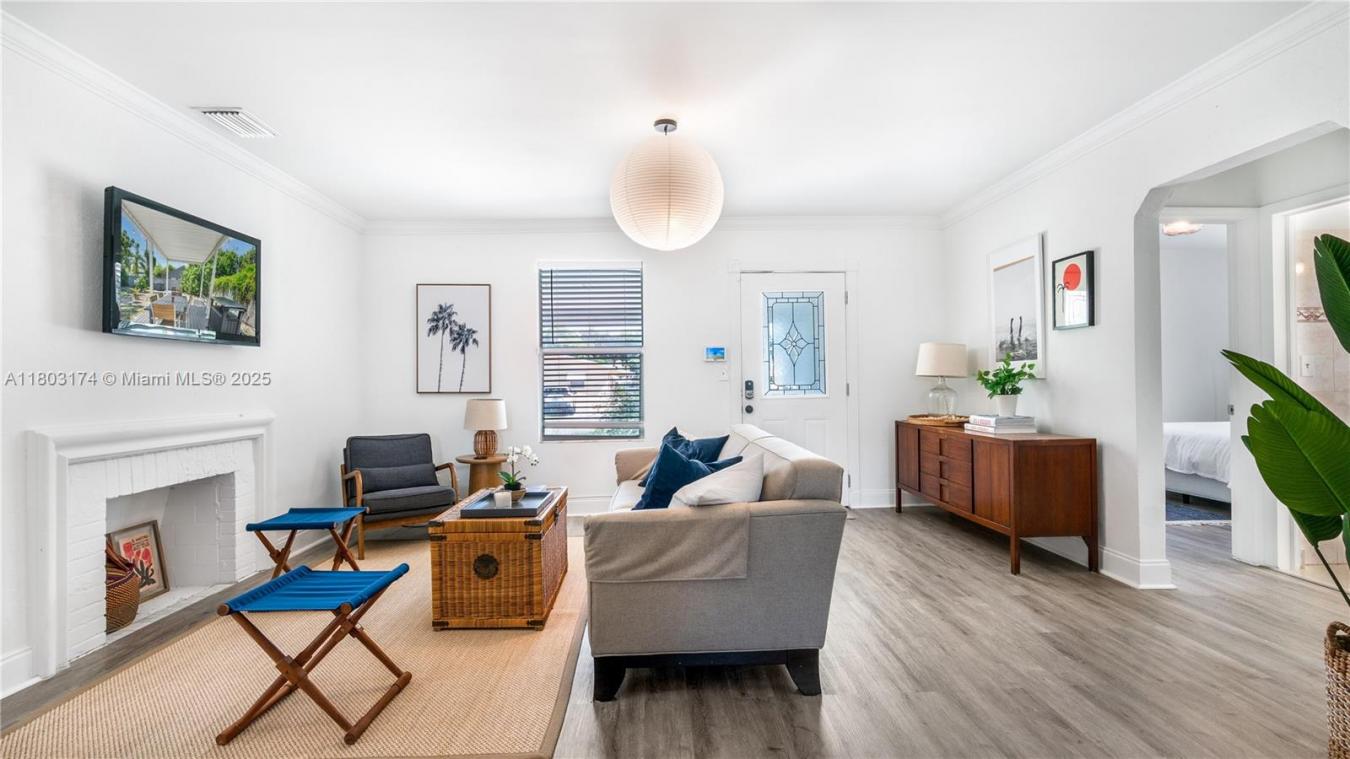 West Palm Beach, Palm Beach, 33405, United States, 3 Bedrooms Bedrooms, ,2 BathroomsBathrooms,Residential,For Sale,1868057
