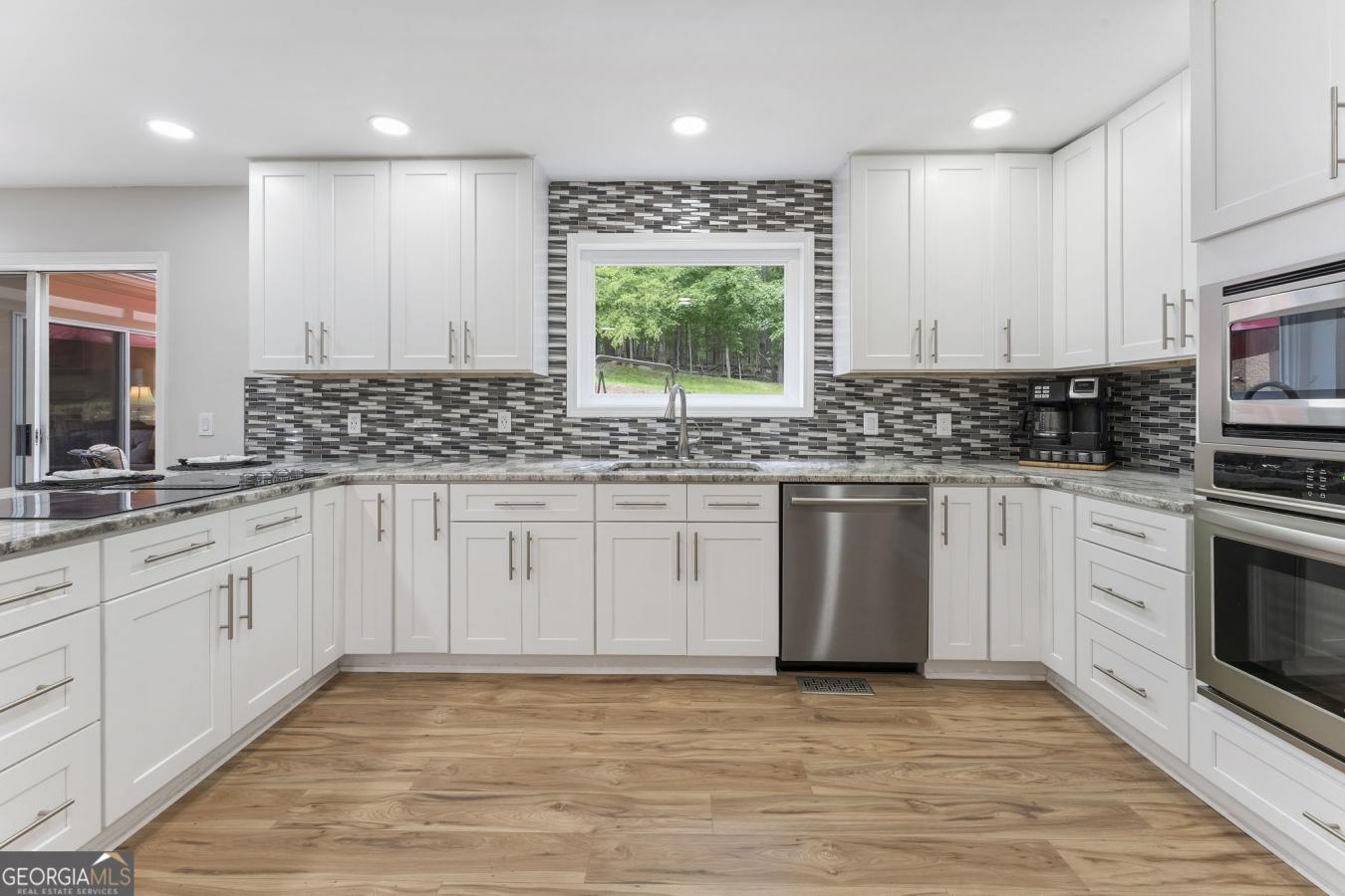 Peachtree Corners, Georgia, 30092, United States, 5 Bedrooms Bedrooms, ,3 BathroomsBathrooms,Residential,For Sale,1867823