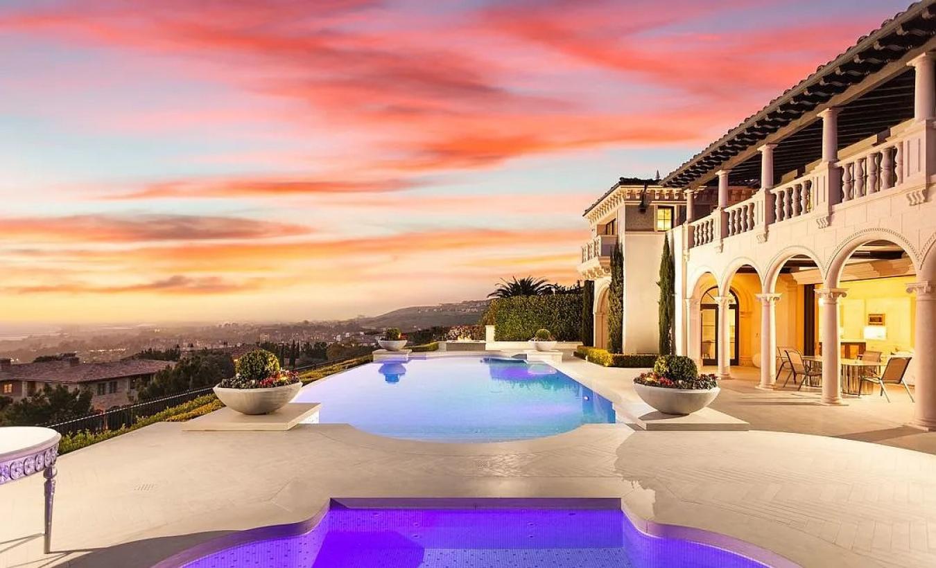 Newport Beach, California, 92657, United States, 6 Bedrooms Bedrooms, ,8 BathroomsBathrooms,Residential,For Sale,1966118