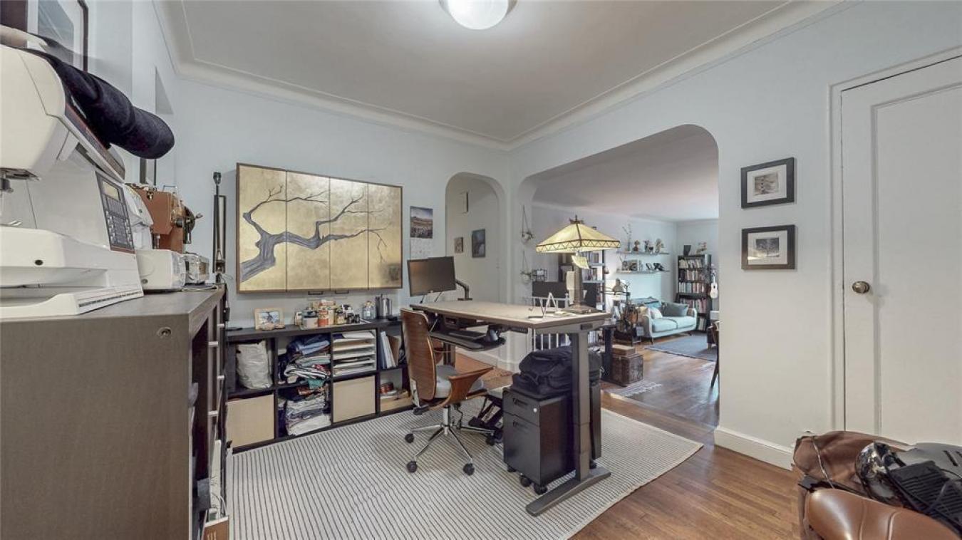 New York (Manhattan), Manhattan, 10025, United States, 1 Bedroom Bedrooms, ,1 BathroomBathrooms,Residential,For Sale,1868053