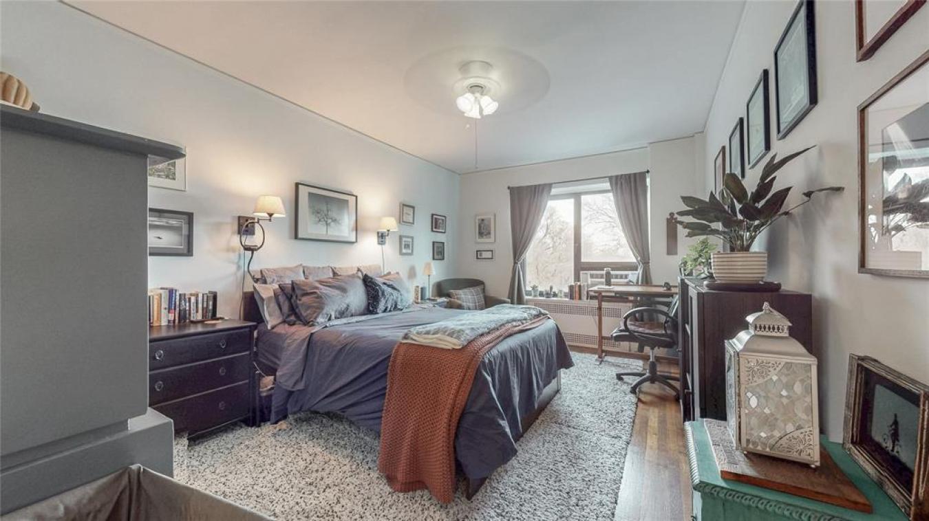 New York (Manhattan), Manhattan, 10025, United States, 1 Bedroom Bedrooms, ,1 BathroomBathrooms,Residential,For Sale,1868053