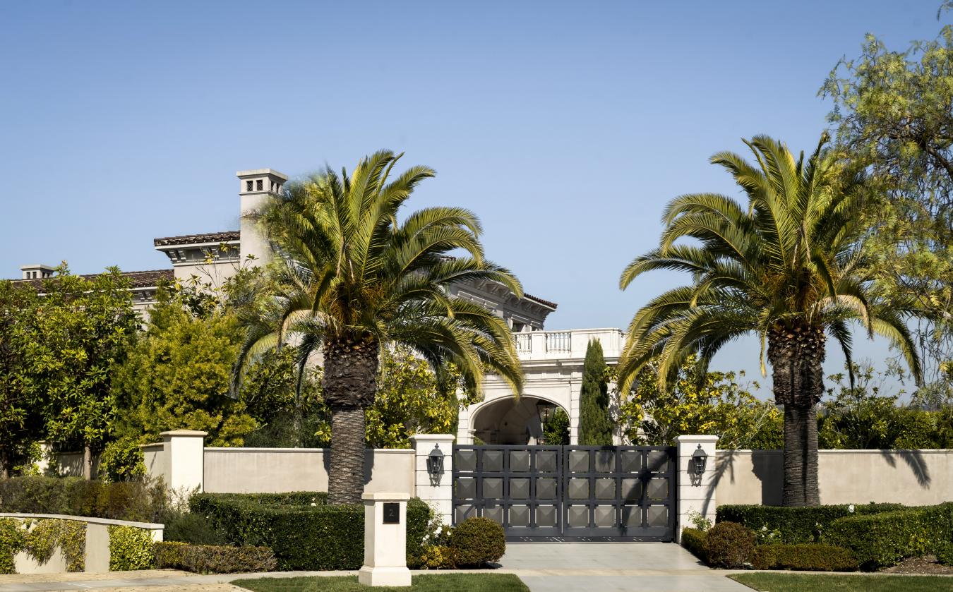 Newport Beach, California, 92657, United States, 7 Bedrooms Bedrooms, ,10 BathroomsBathrooms,Residential,For Sale,1967478