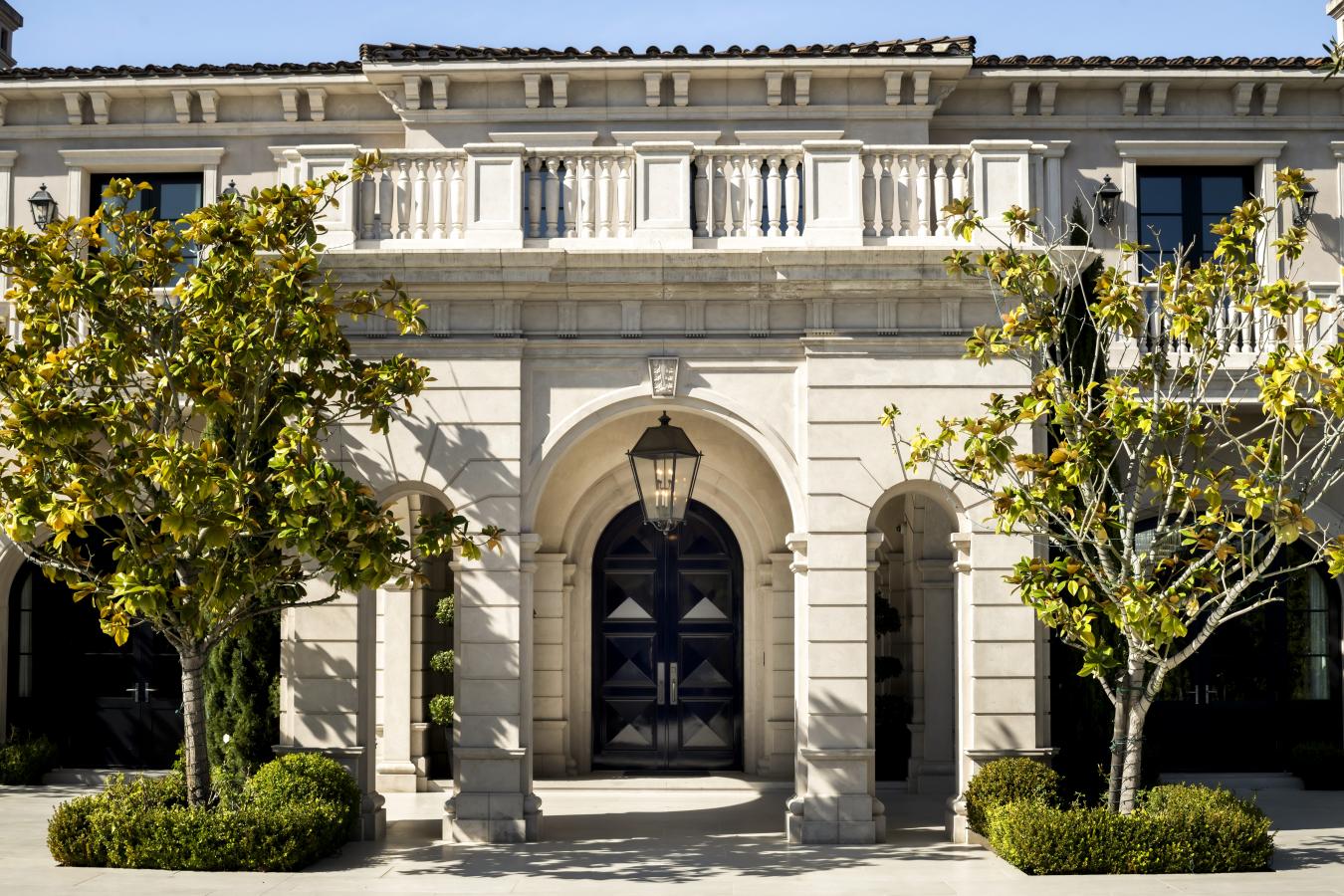 Newport Beach, California, 92657, United States, 7 Bedrooms Bedrooms, ,10 BathroomsBathrooms,Residential,For Sale,1967478